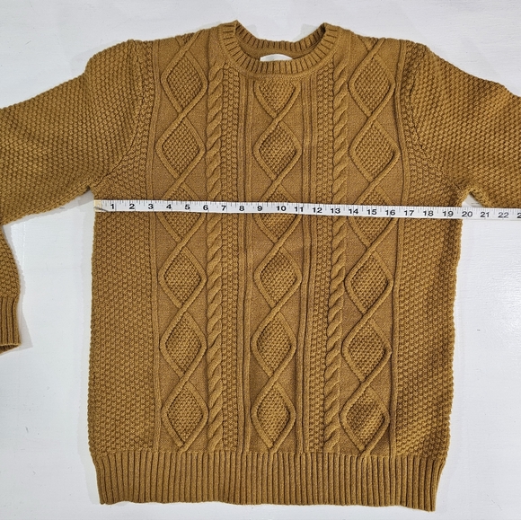 Old Navy gold cable knit sweater women's size medium - Picture 5 of 10